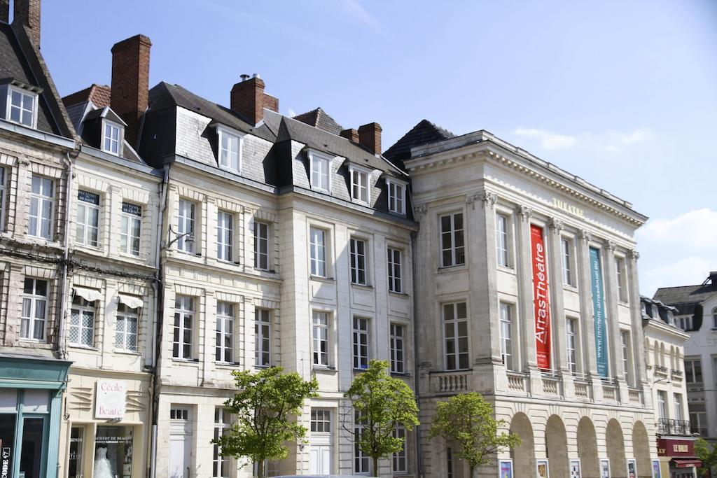 Chambre D'Hotes Les Cles Des Places Арас Номер фото